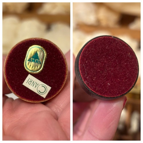NUOVO set scacchi vintage Anri CAMELOT INTAGLIATO A MANO non dipinto + scatola legno scatola ha usura - Foto 23 di 24
