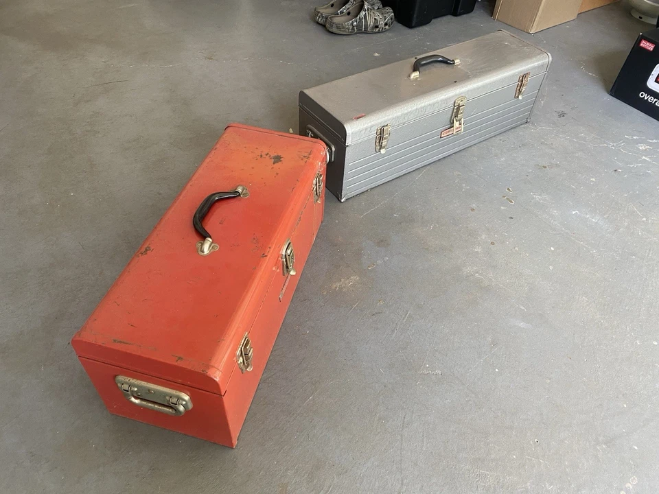 Cajas de herramientas de metal vintage Sears Craftsman con herramientas Foto 2 de 4