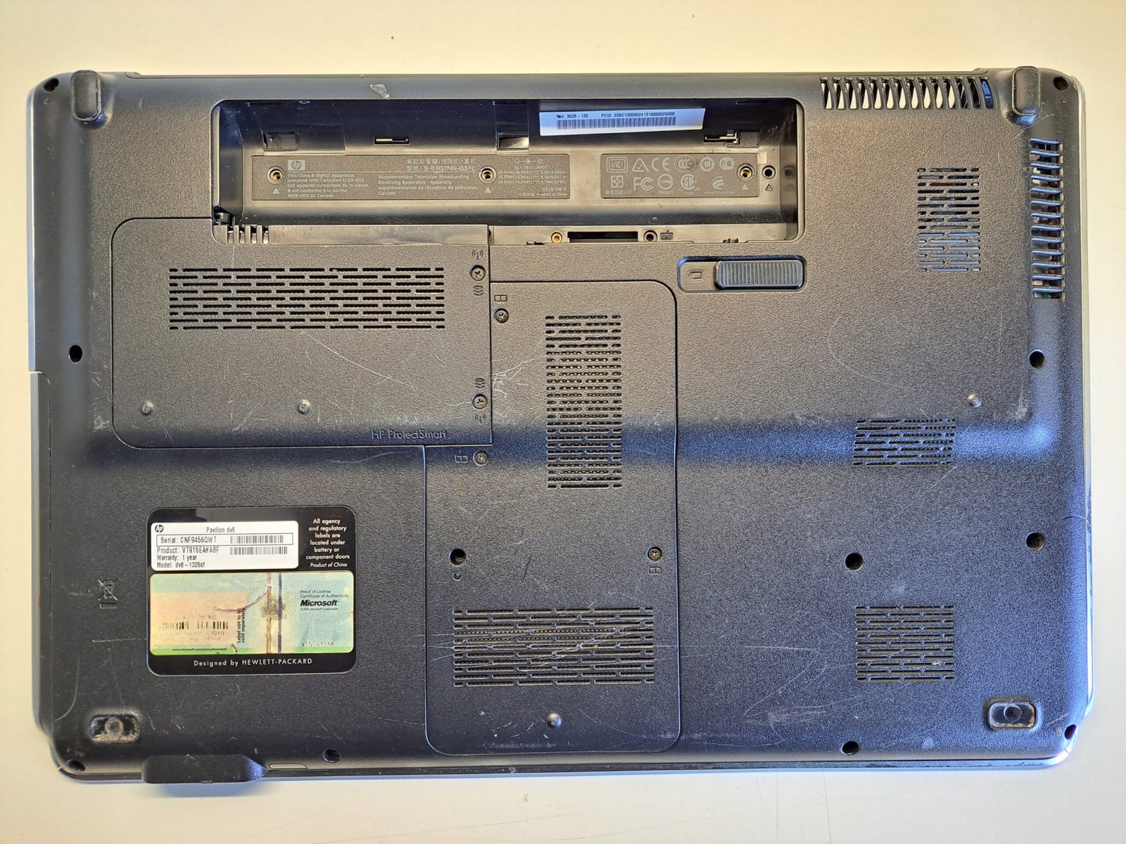 Plasturgie Inférieur basse pour HP Pavillon dv6