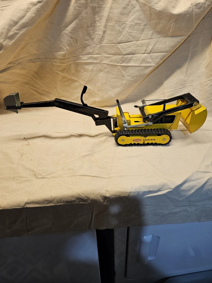 VINTAGE TONKA TRENCHER BACKHOE LOADER DOZER#6! 100% COMPLETE! VERY NICE! - Image 3 of 4