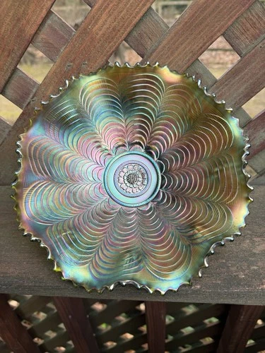 Northwood Carnival Glass Emerald Green Nippon Fluted 8 1/2 In.Bowl Excellent