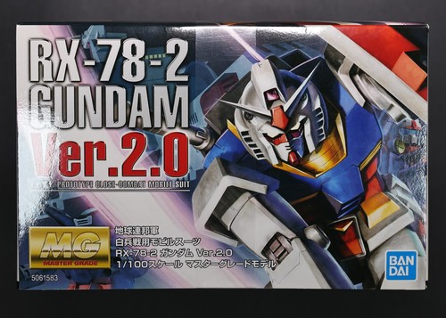 Bandai - MG 1/100 Gundam - RX-78-2 GUNDAM - E.F.S.F. Prototype Mobile Suit