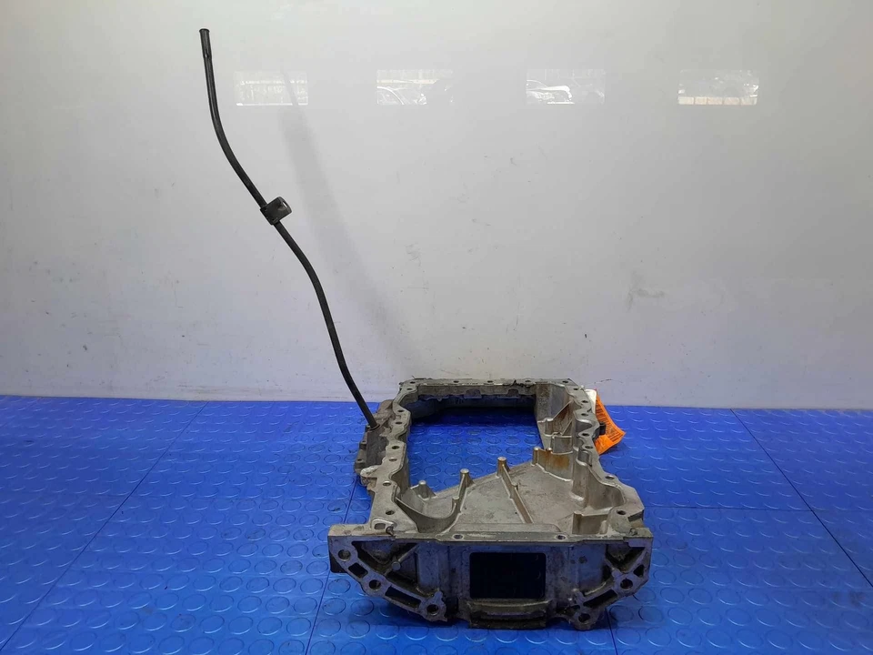 11-20 Dodge Grand Caravan 3.6L Upper Engine Oil Pan OEM 68051597AD - Image 4 of 4