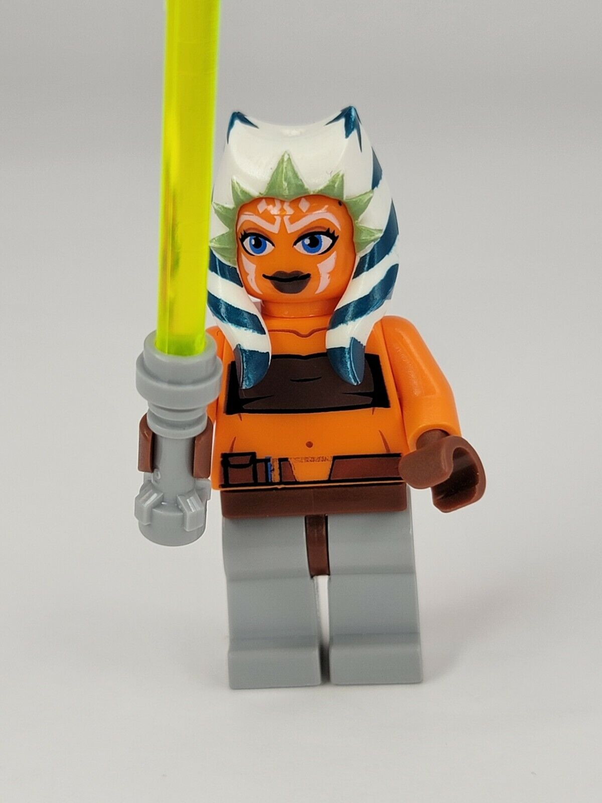 Lego Star Wars Jedi SW0192: Ahsoka Tano (Tube Top and Belt) Minifigure b1