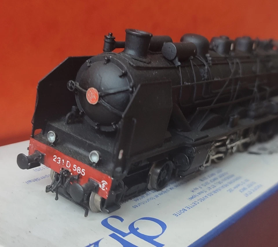 NEUF***** HO DJH E125 - LOCOMOTIVE VAPEUR PACIFIC ETAT 231 D 585 SNCF - Photo 3/4