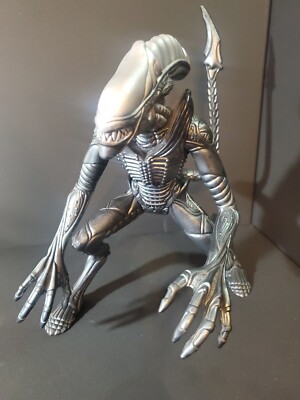 Limited Edition Alien Vs Predator 1996 Figurereleased