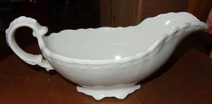 VINTAGE W H GRINDLEY ENGLAND GRAVY BOAT TUREEN SERVER WHITE IRONSTONE FLORAL DOT