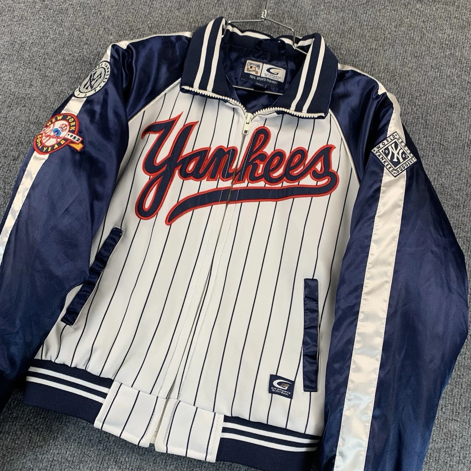 Vintage New York Yankees Cooperstown G-lll Bomber Jacket Women Size M - Image 2 of 4