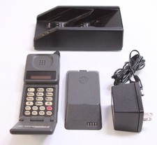 Vintage Motorola California Mobile Phone Brick With Charger READ AS IS