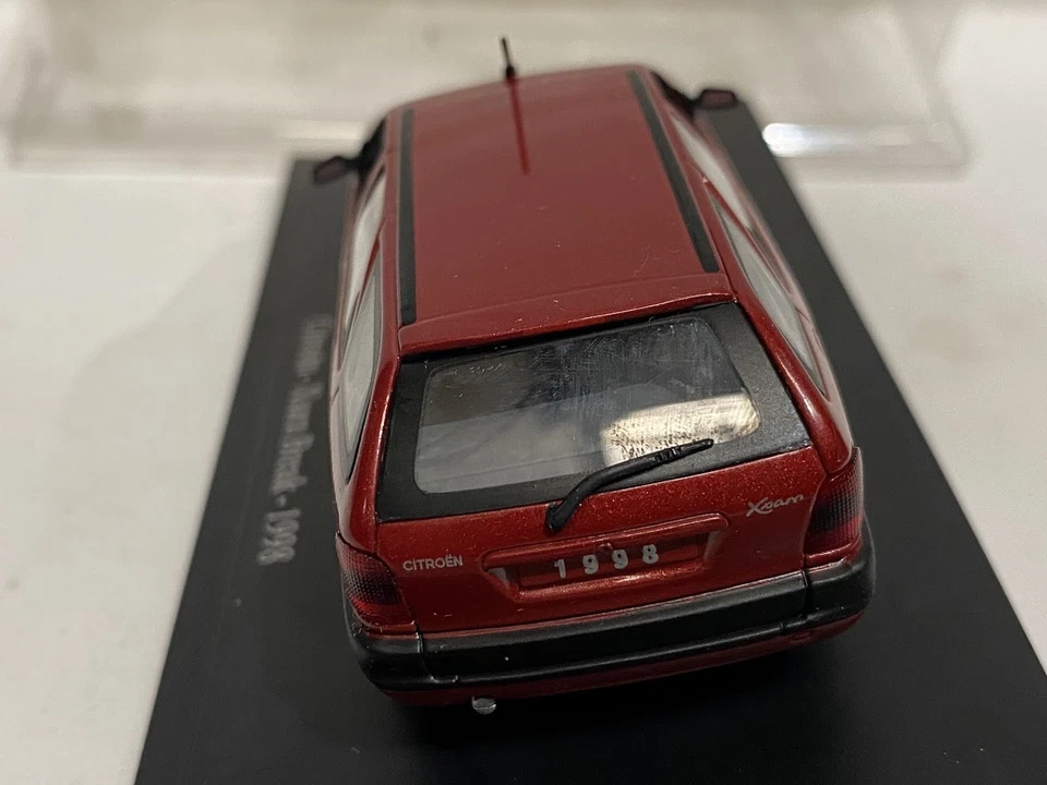 Citroen Xsara Break 1998 Universal Hobbies 1:43 auto metallo - Immagine 4 di 4
