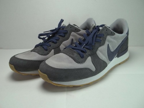 nike custom internationalist