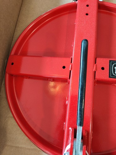 Pig Drm167-Rd Pig Latching Drum Lid, 21Inlx15inwx4-3/8Inh - Picture 4 of 7