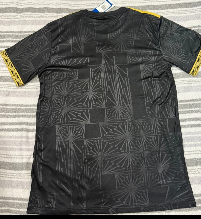 Jersey México 25/26 Negro Especial VERSIÓN FAN LOGO BORDADO TODO TALLA Foto 4 de 4