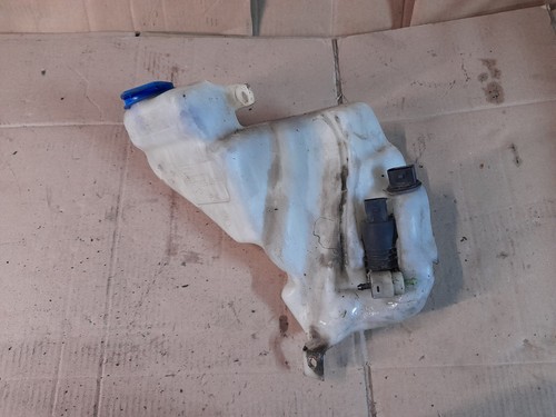 VW Passat 3B  Wischwasserbehälter Wasser Behälter inkl. Pumpe 3B0955453N