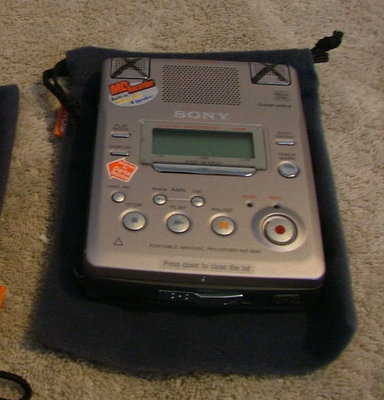 SONY MZ-B50 MINIDISC BUSINESS RECORDER PLAYER DECKS WORKS GREAT