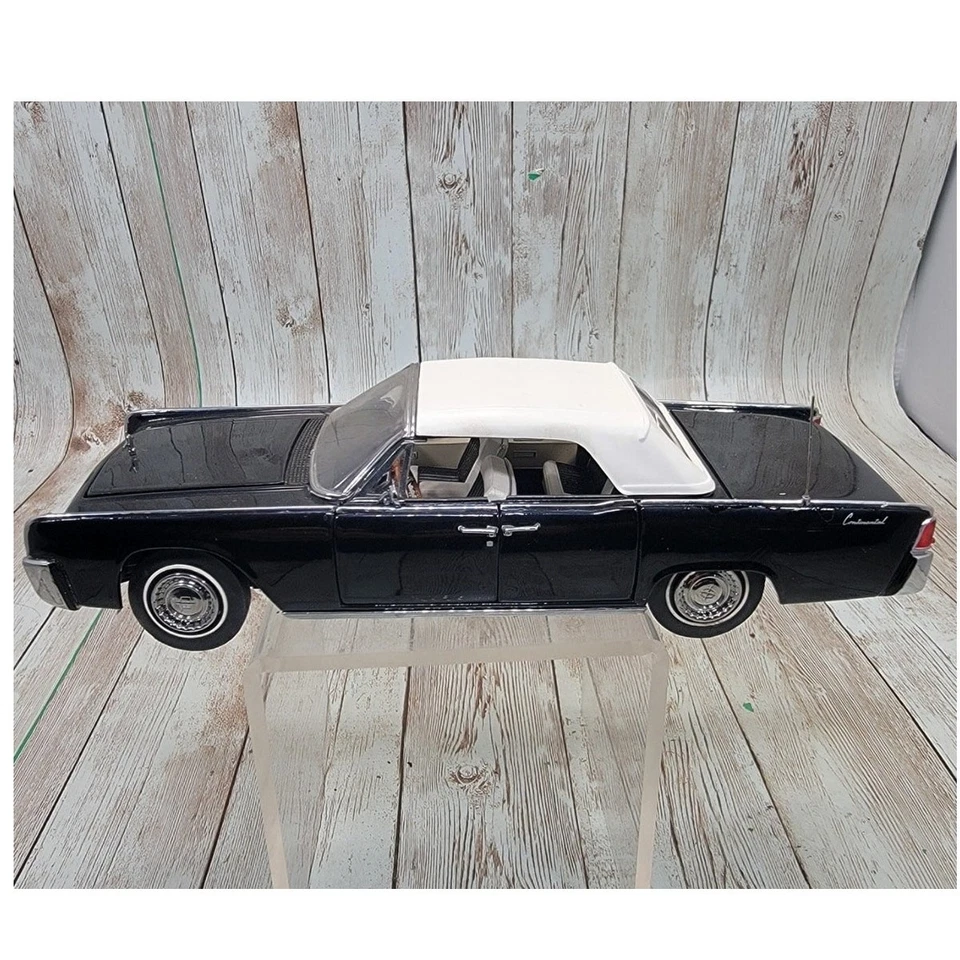 Lincoln Continental 1961 Franklin Mint escala 1:24 negro sin caja  Foto 2 de 4