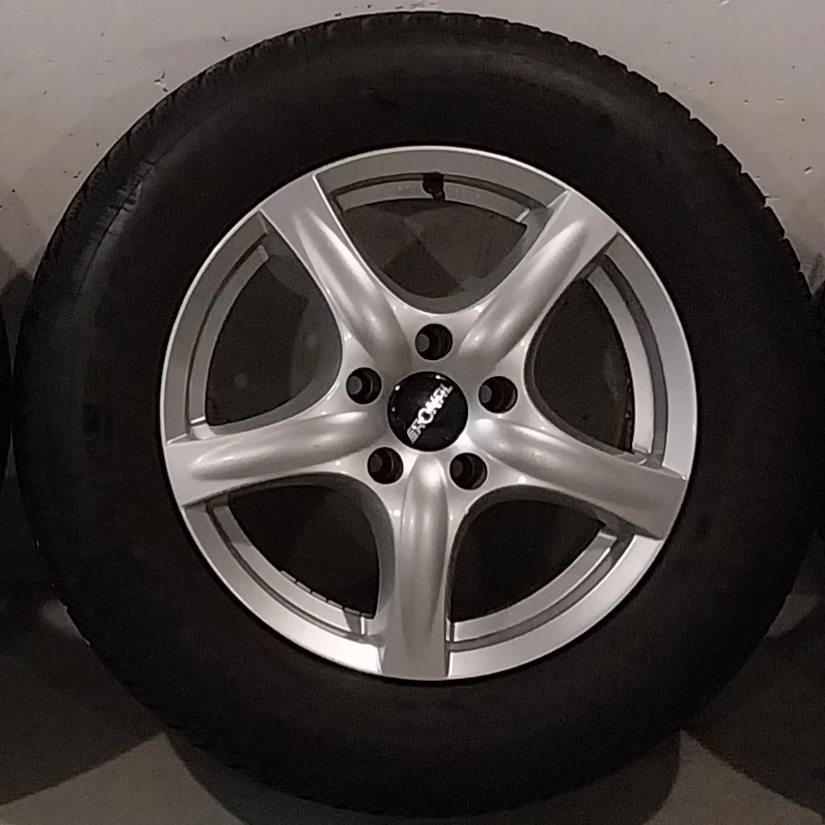 4 Winterräder Dunlop Winter Sport 5 215/65 R16 auf RONAL 6,5Jx16H2 5x114,3 ET 40 - Bild 4 von 4