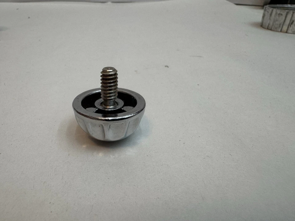 Rival GRIND-O-MAT 303 Mesa Molinillo Carne Repuesto TORNILLO CROMADO DELANTERO Foto 3 de 3