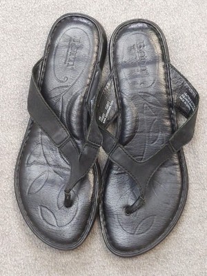 Born Shoes Mens Size 9 Black Leather Flip Flop Sandals 