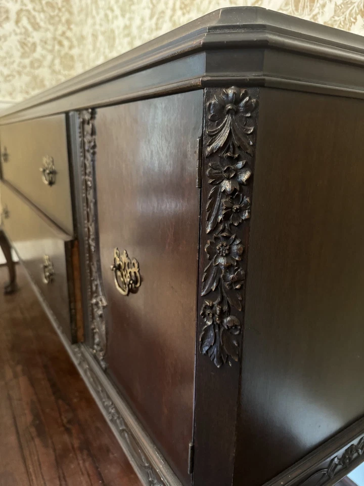 Juego de comedor inglés vintage de caoba - mesa de pedestal, 5 sillas, aparador buffet Foto 2 de 4