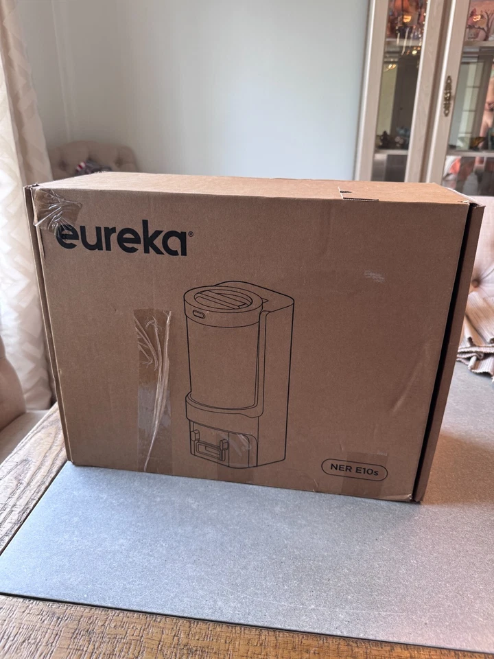 Eureka E10s Robot Vacuum with Bagless Self Emptying Station Robotic Vacuum + Mop - Image 2 of 3