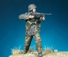 Rado 1/35 Feuer Frei SS-Hscha NCO w/MP 40 12.SS-Pz.Div.HJ Normandy 1944 RDM35039