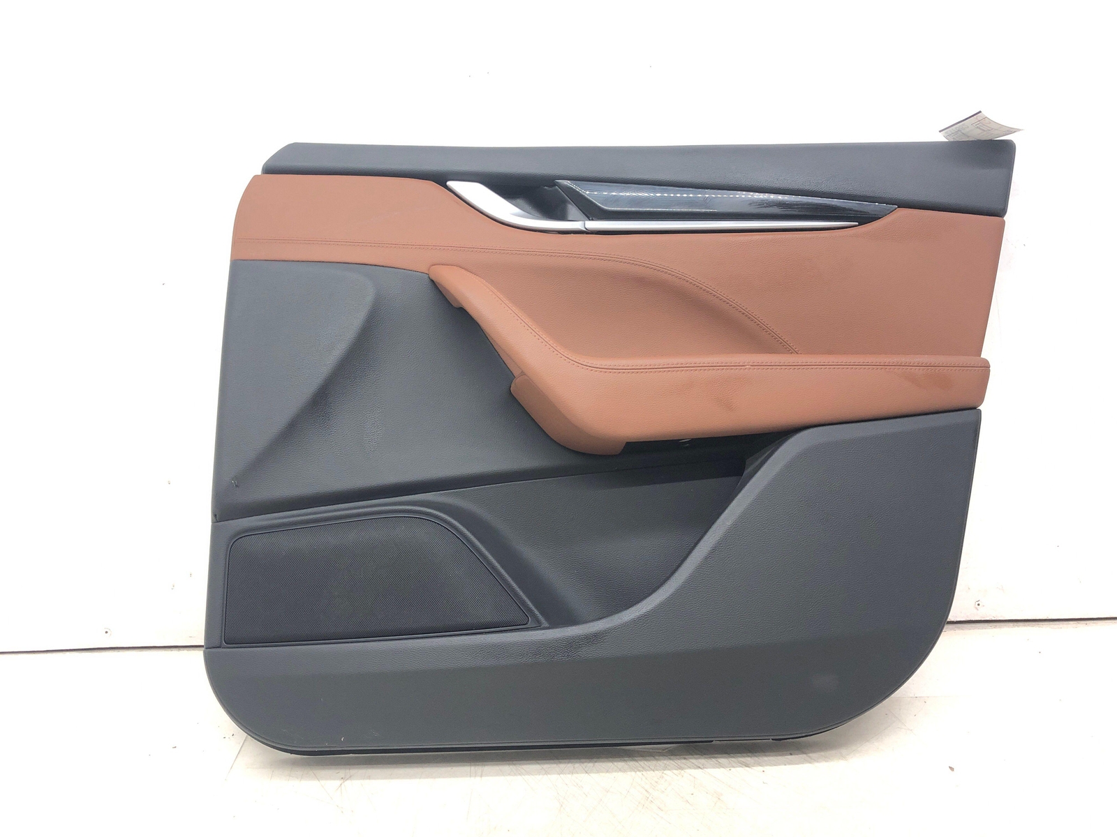 2017-2022 MASERATI LEVANTE FRONT RIGHT INNER DOOR TRIM PANEL COVER BLACK/TAN OEM
