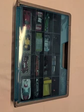 Hot Wheels Showcase Wall Mount Display Case 2003  Blue 16 Car With Cars