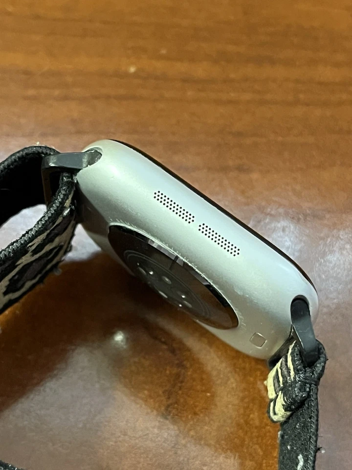 GPS Only Apple Watch Series 10 46MM Aluminum A2999 - Image 4 of 4