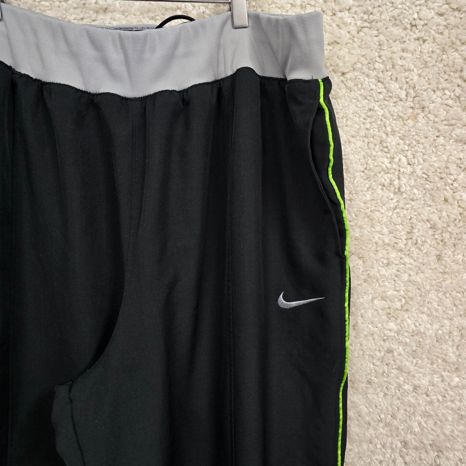 Nike Basketball Pants Men's 3XL Black Neon Green Stripe Ankle Zip Training thumbnail 3