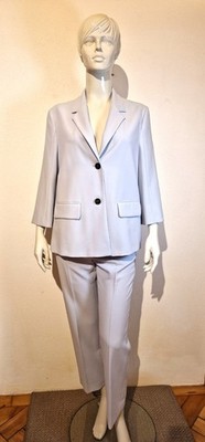 Windsor Hosenanzug mit kurzem Blazer in Hellblau Größe S