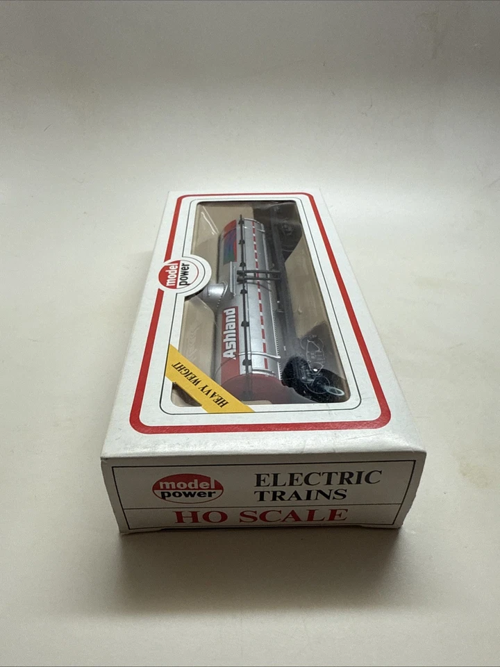 Model Power Electric Trains HO Scale 8119 Ashland Oil NOS - Image 4 of 4