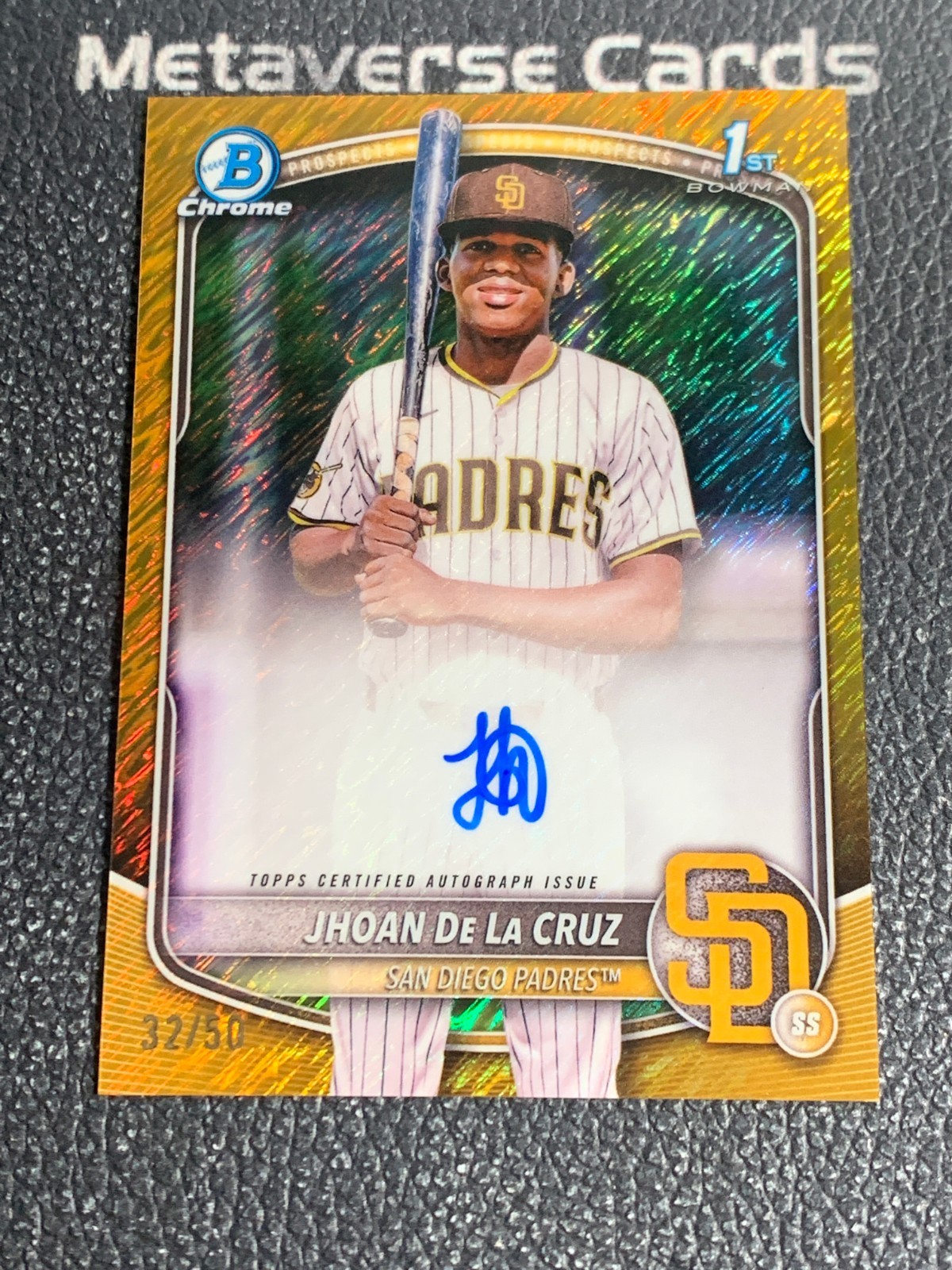 2025 Bowman Chrome Jhoan De La Cruz 1st Auto Gold Shimmer 32/50