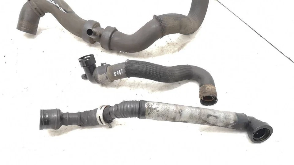 Peugeot 307SW Familiare 2004 2.0HDi Dx Motore Refrigerante Tubo Diesel 100kW - Изображение 3 из 4