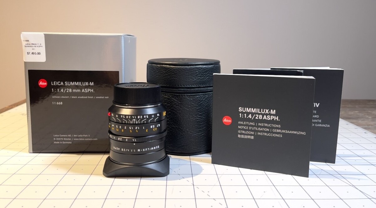 Leica Summilux-M 28mm f/1.4 Aspherical Lens - Black for sale