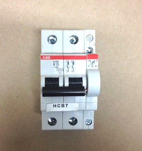 Lot Of 4 Abb S202 B13 Miniature Circuit Breakers S2c H6r Auxiliary Contacts Ebay