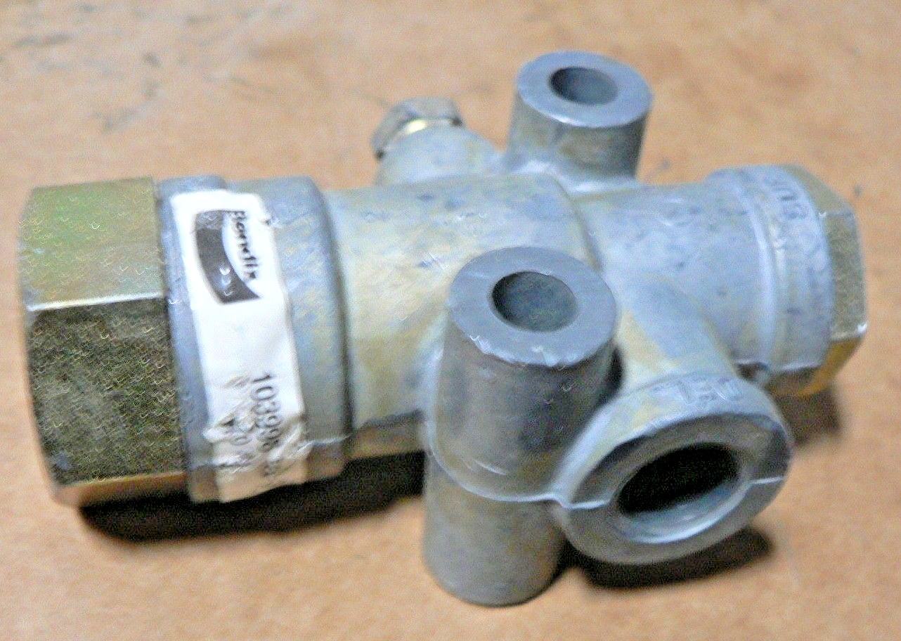 M939 Bendix RV-3 103998 Brake Valve 12302905 | Aftermarket