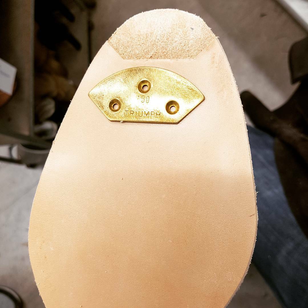 Купить Triumph Flush Metal Toe Taps for Proper Quality на Аукцион из