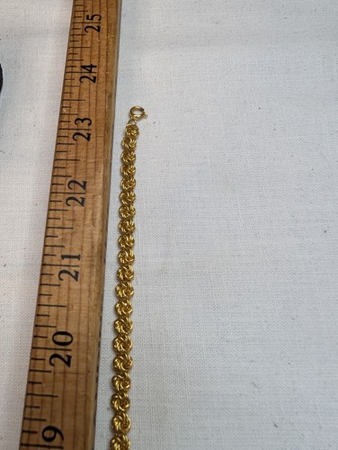 Trifari Gold Tone Mobius 24” Chain Necklace 6.5mm Wide - Picture 5 of 9