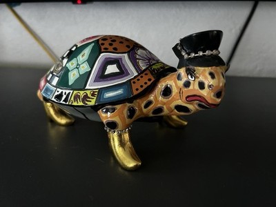 Tom s Drag Turtle Elton John Figurine Limited Edition