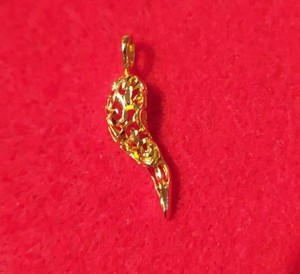 Authentic 14KT GOLD PLATED ITALIAN HORN CHARM PENDANT - 2737