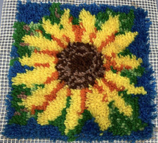 SUNFLOWER Latch hook rug 12" x 12" Completed  4607  by Wonderart