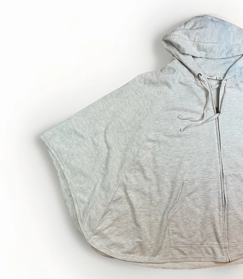 Poncho Cato Chaqueta con Cremallera Talla 26/28W - Poncho con Capucha Crema para Mujer’s  Foto 2 de 4