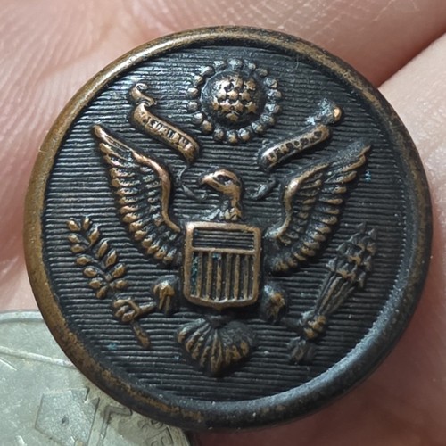 Pre WWII US Army Great Seal Button Chas Rubens & Co Chicago Brass Military