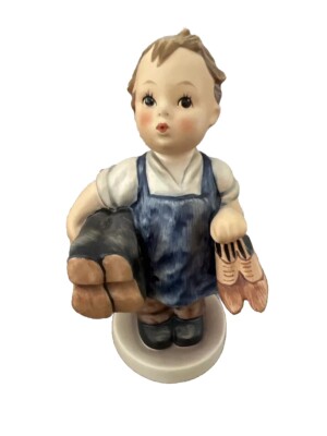 Vintage Hummel Figurine ''Boots'' #143/0  W Germany 5-Inch Boy Cobbler