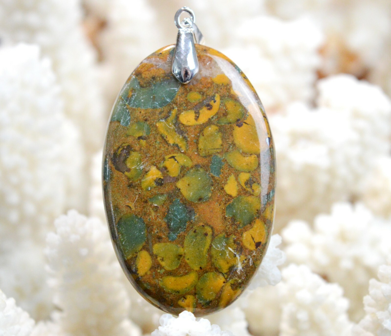 Pendentif cabochon jaspe bambou 74 carats, le cadeau d'anniversaire idéal pour femme
