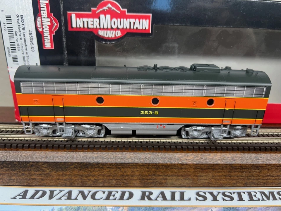 GREAT NORTHERN EMPIRE BUILDER F7 - B unit 363B- DCC / QUANTUM SOUND HO Scale NEW - Image 4 of 4
