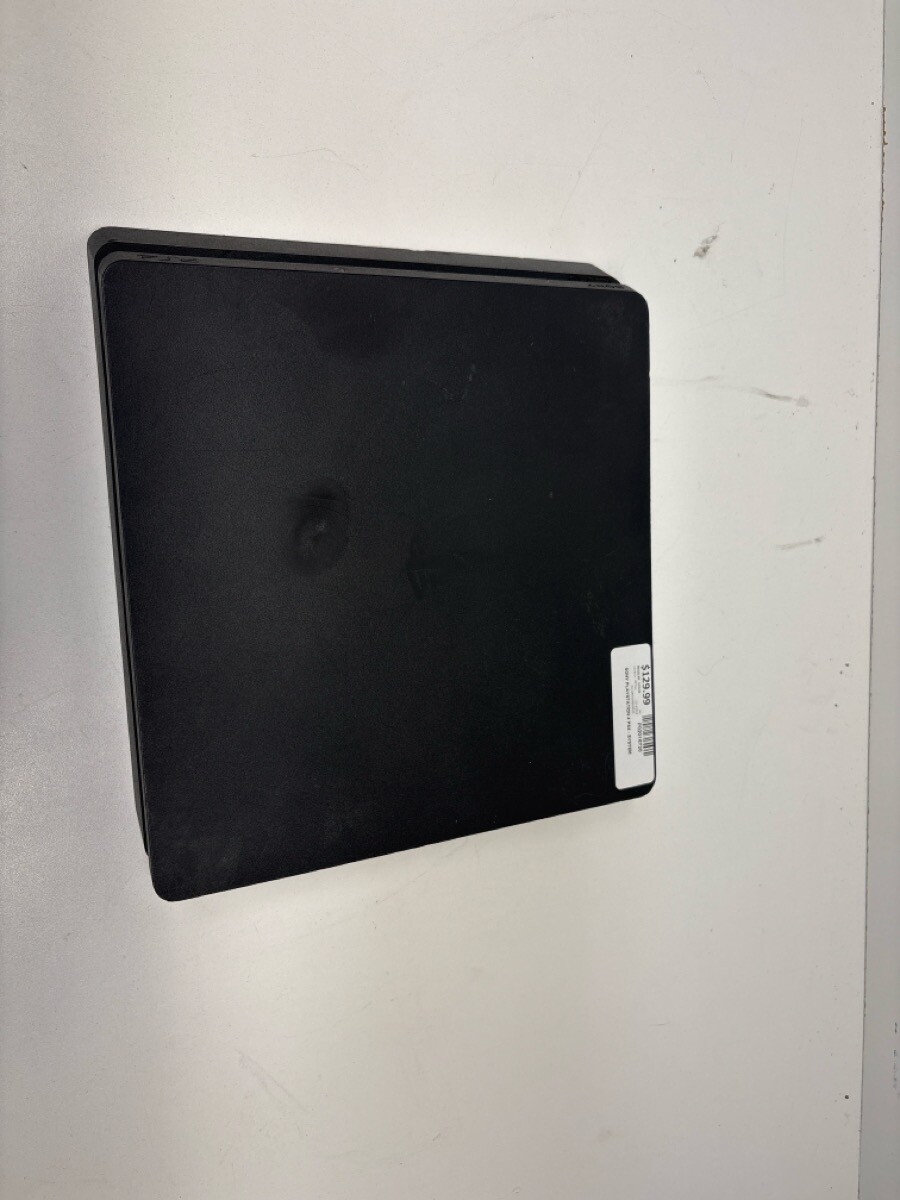 PS4 500GB COMES WITH CONTROLLER AND POWER CORD (P02016720)