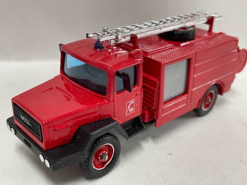 SOLIDO Iveco Citerne 3118 Diecast Camión de bomberos coche - Imagen 1 de 3