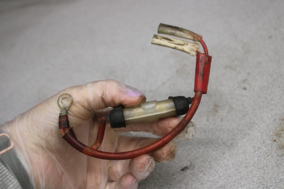 1973 Honda CL175 Scrambler FUSE BOX FUSEBOX V12-0292.QW - Image 4 of 4